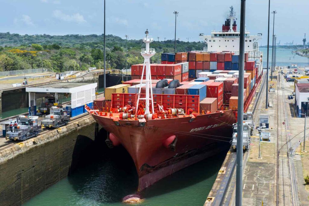 3-1024x683 Panama Canal: Importance to the World Trade